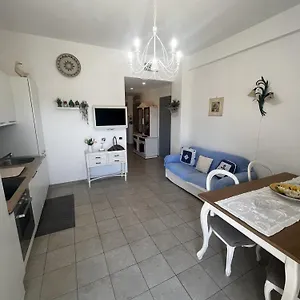 Quinqueremi Appartamento