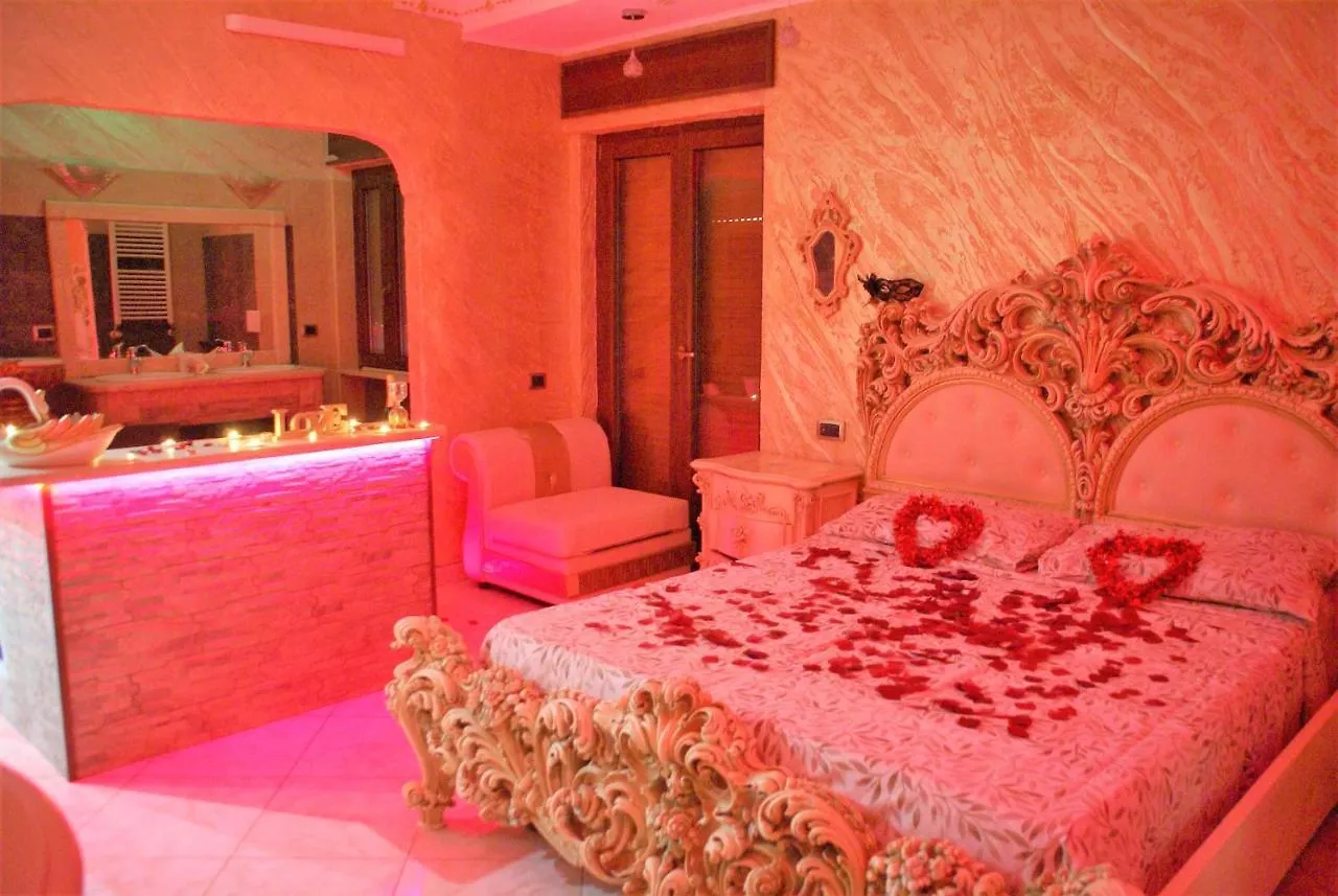 Gold luxury suite home roma Italie