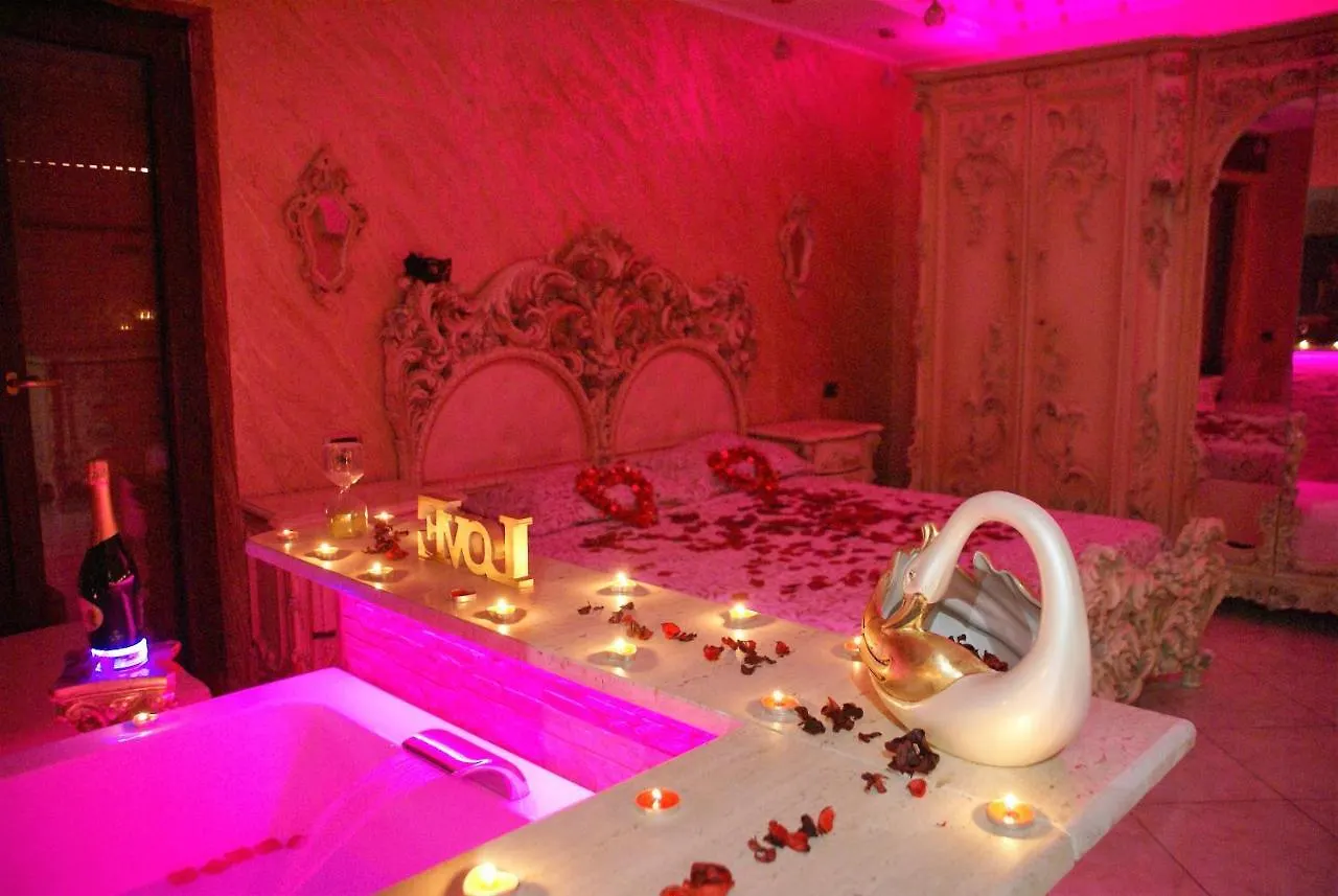 Gold luxury suite home roma Italie