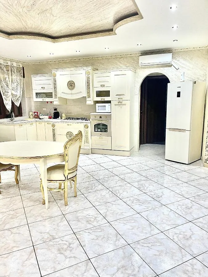 Gold luxury suite home roma 0*, Rome